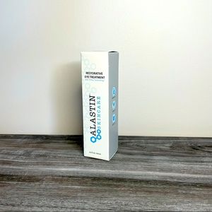 Anti-aging Restorative Eye Treatment with TriHex Technology